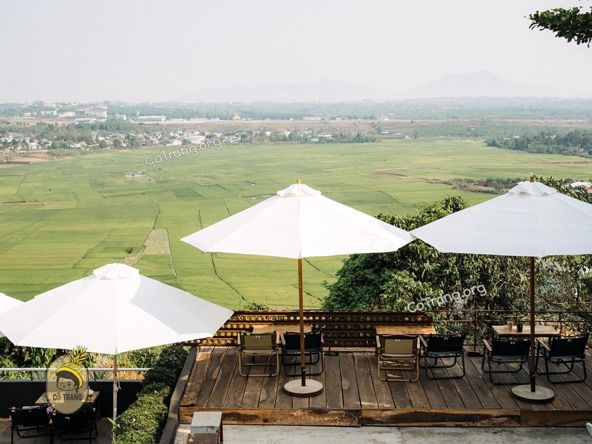 Nơi làm việc — Chill Factory Coffee Pleiku (ảnh 2)
